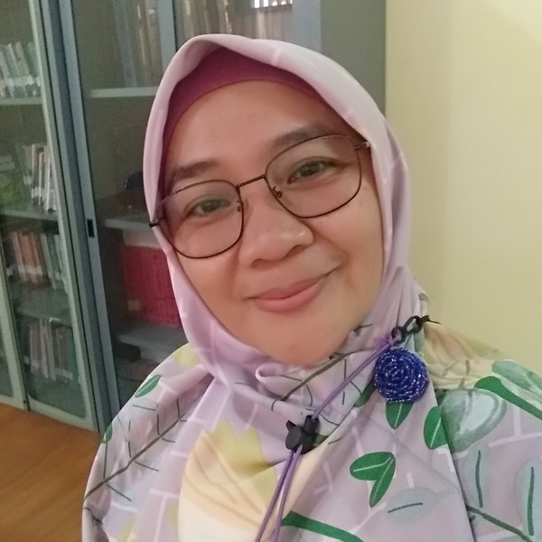 Fia - Guru pekerjaan tangan - Kecamatan Seberang Ulu I