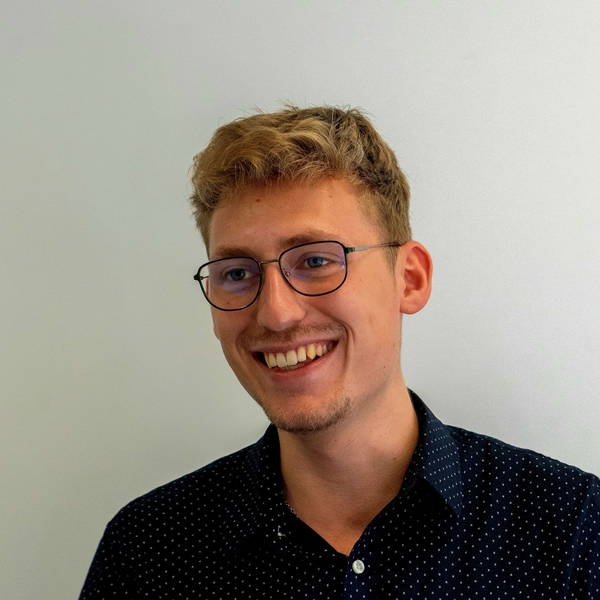 Axel - Prof de programmation - Hatten