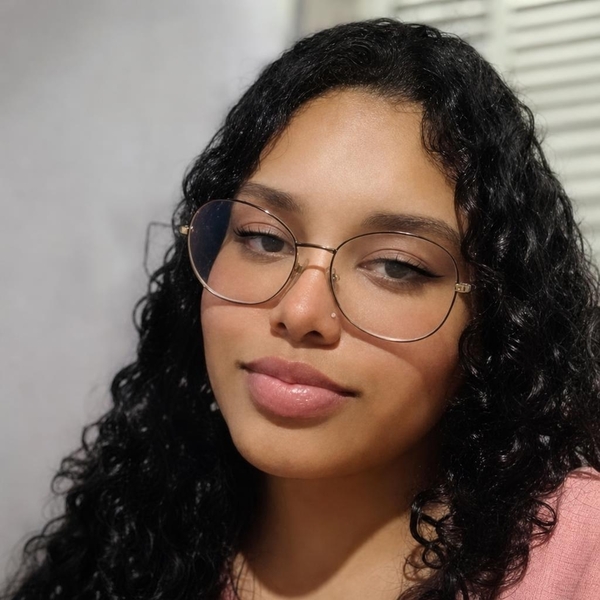 Lívia - Professor de reforço escolar - Teresina
