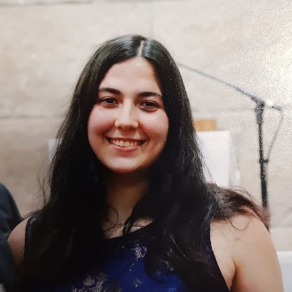 Mariana - Professor de trigonometria - Porto