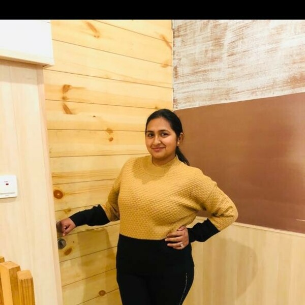 Poonam - Maths tutor - Brampton