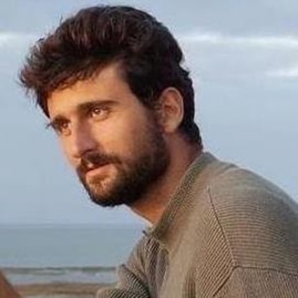 Paul - Prof d'histoire - Paris