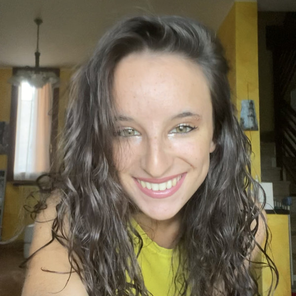 Carlotta - Insegnante di latino - Roma