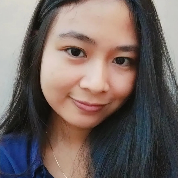 Esa - Guru membaca - Denpasar