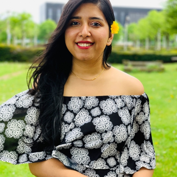 Roshni - Mathematics tutor - RG1 6BH