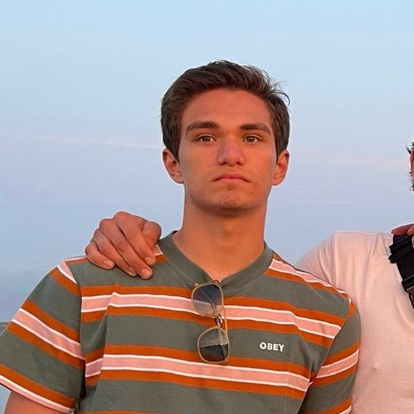 Arthur - Prof de physique - chimie - Paris