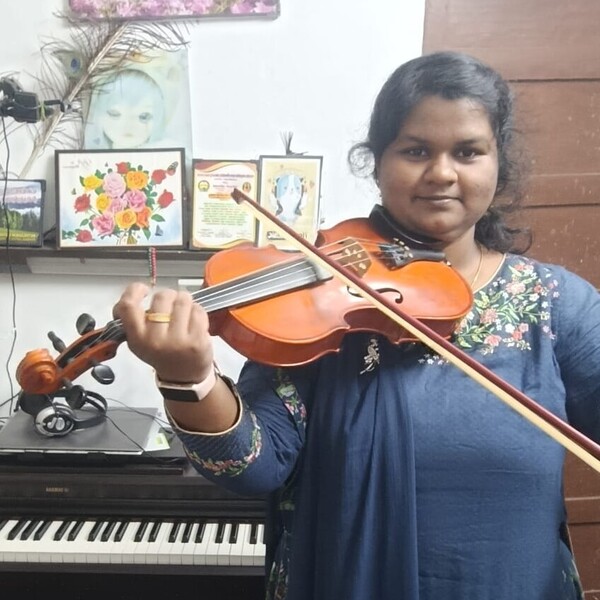 Angel - Guitar teacher - Tiruchirappalli