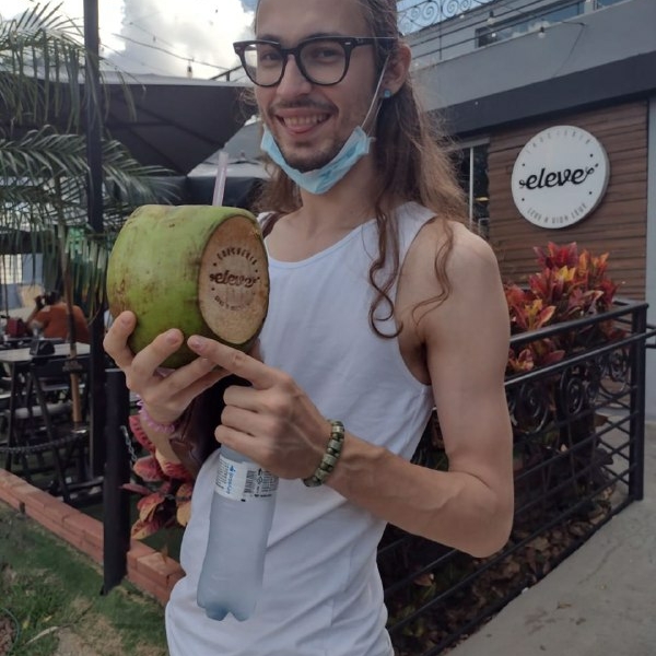 Дмитрий - Prof de russo - Belo Horizonte