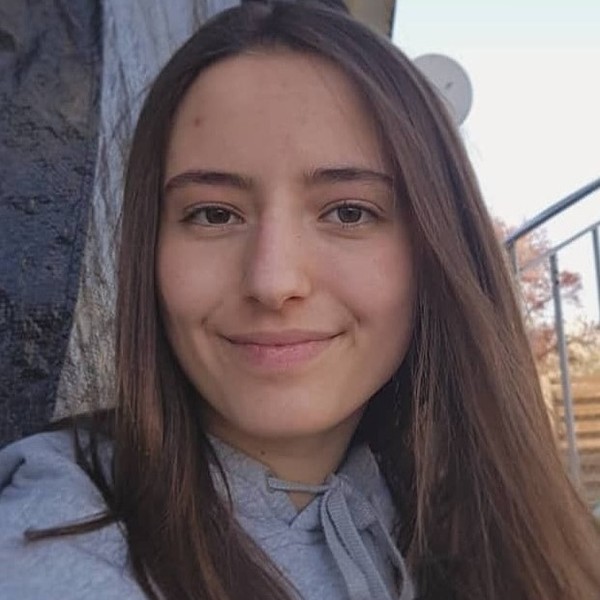 Emma - Prof de maths - Besançon