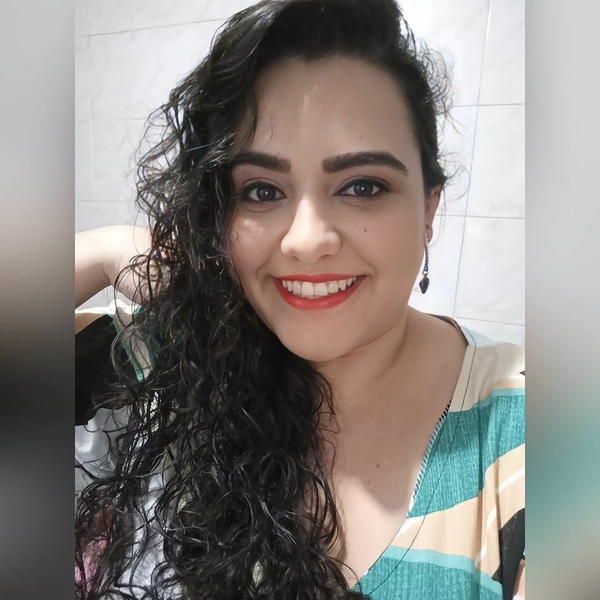 Virginia - Prof de matemática - Ribeirão Preto