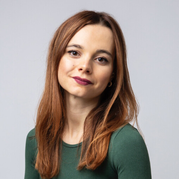 Eva - Prof de philosophie - Paris 4e