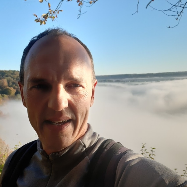 Pierre - Prof de physique - Saint-Georges-Sur-Meuse