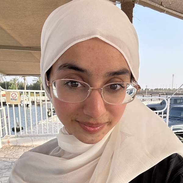 Maheen - Biology tutor - Milton Keynes