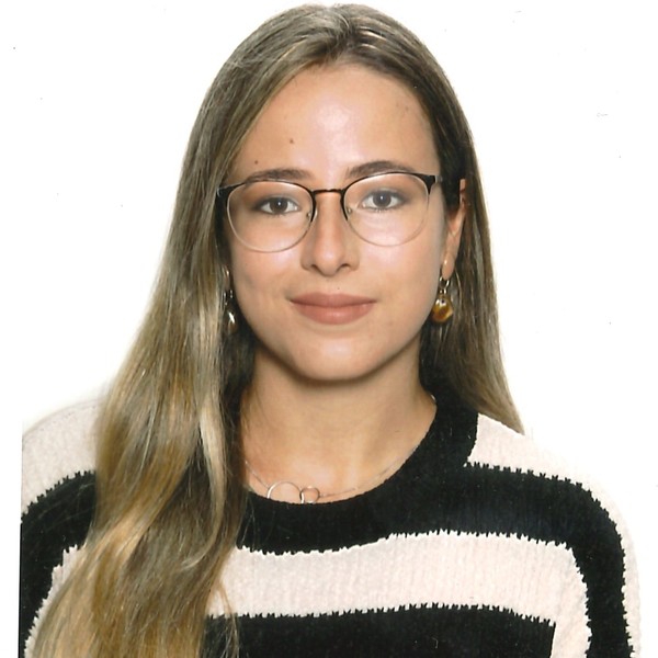 Claudia - Profe de historia - Madrid