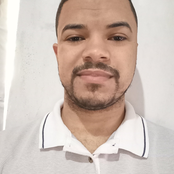 Hugo - Professor de História (Ensino Superior) - Duque de Caxias