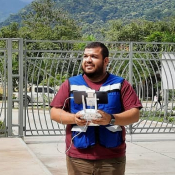Gerson - profesor de pilotaje de drones - 