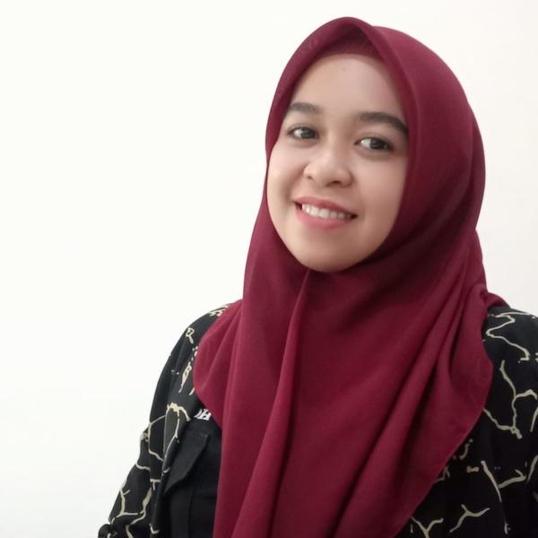 Lisa - Prof akuntansi - Makassar