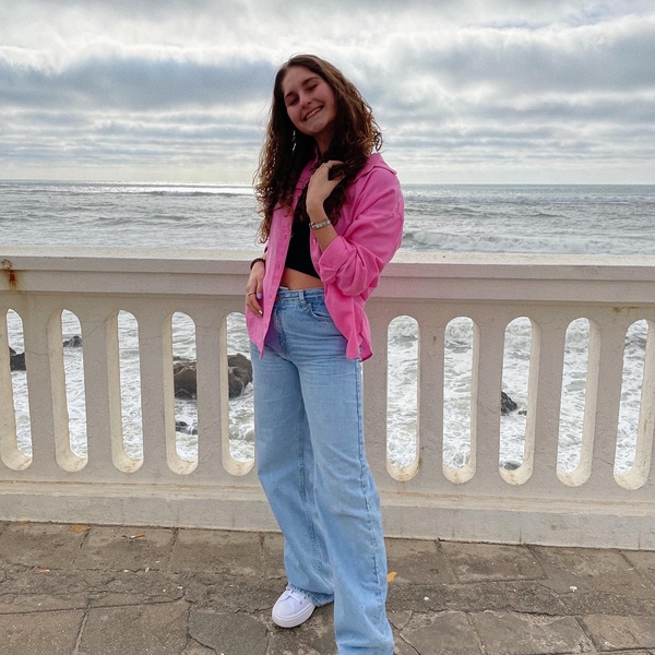 Beatriz - Professor de matemática - Marinha Grande