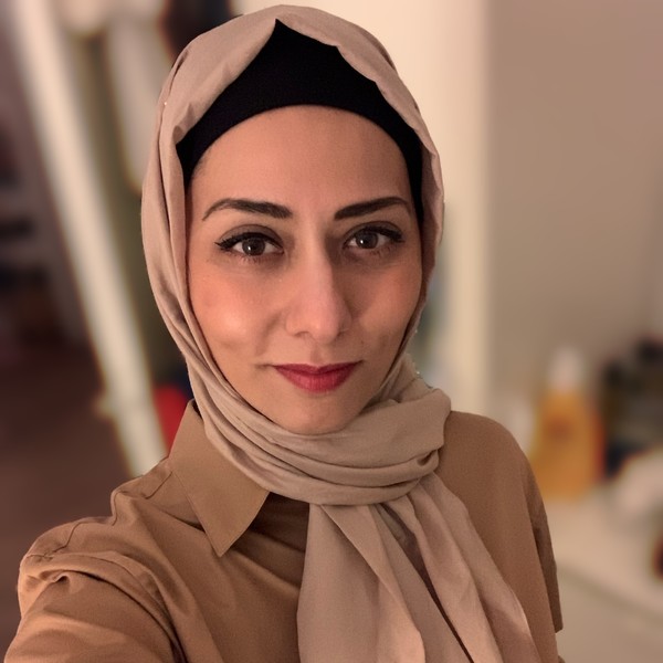 Pınar - Fransızca öğretmeni - 