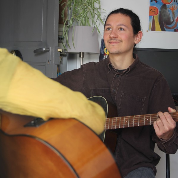 Matéo - Prof de guitare - Paris 13e