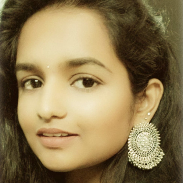 Harshitha - Make-up tutor - Bengaluru