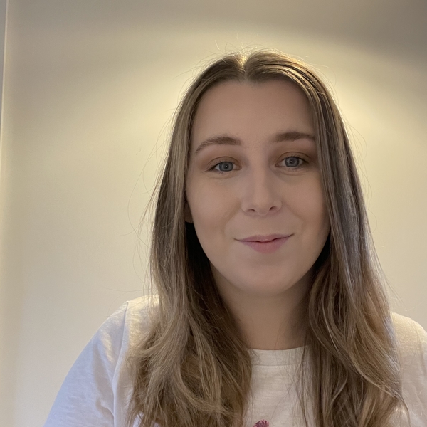 Rebecca Primary teacher First Class Honours Teaching graduate. Full