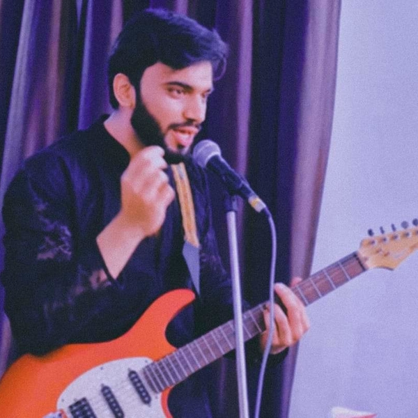 Akshay - Prof guitar - New Delhi
