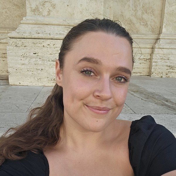 Charlotte - Physics tutor - Birmingham