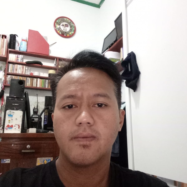 Iwan - Prof menggambar - Bandung