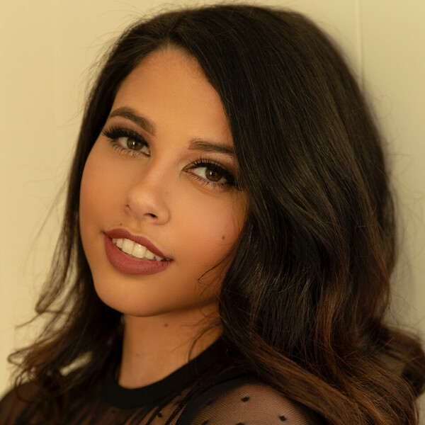 Kaleigh - English tutor - Dearing
