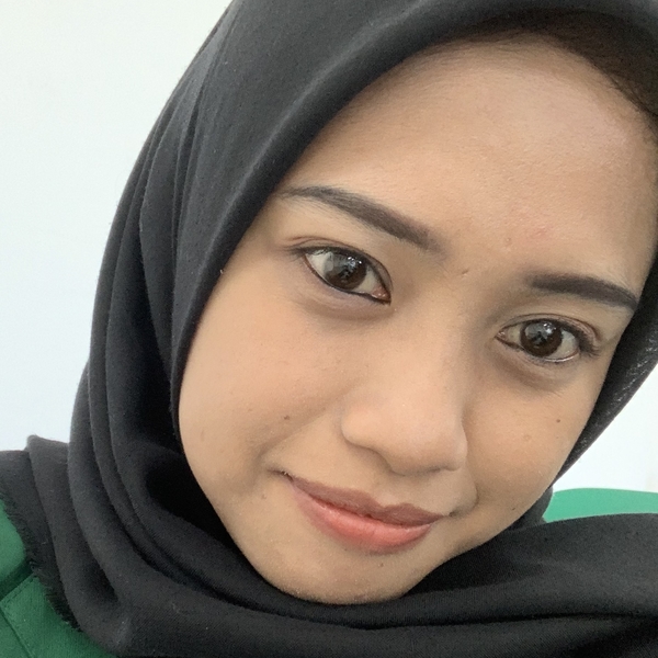 Siti - Guru bahasa arab - Kecamatan Kedungwaru