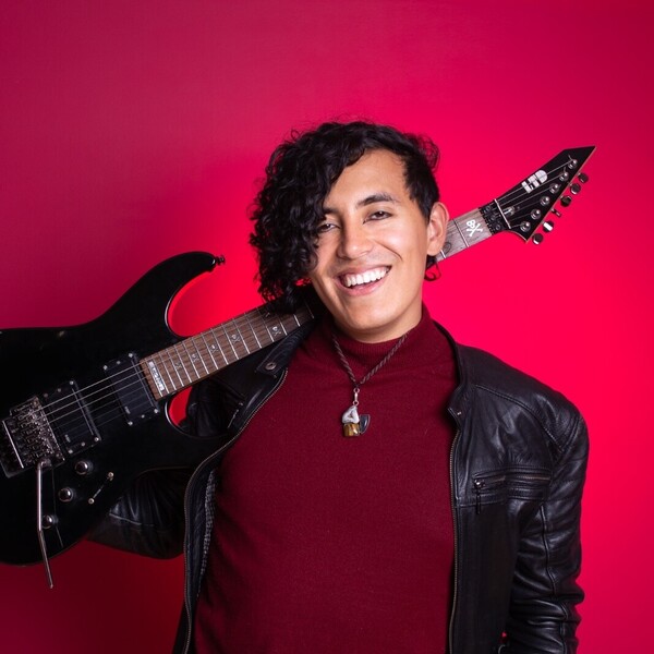 Angel Matias - profesor de ukelele - Bogotá