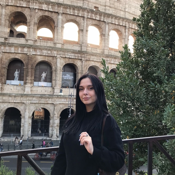 Anxhela - French tutor - London