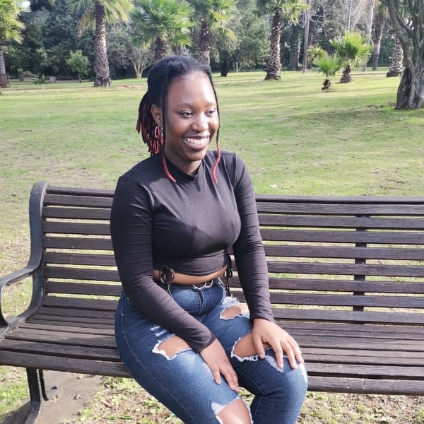 Sange - English tutor - Gqeberha