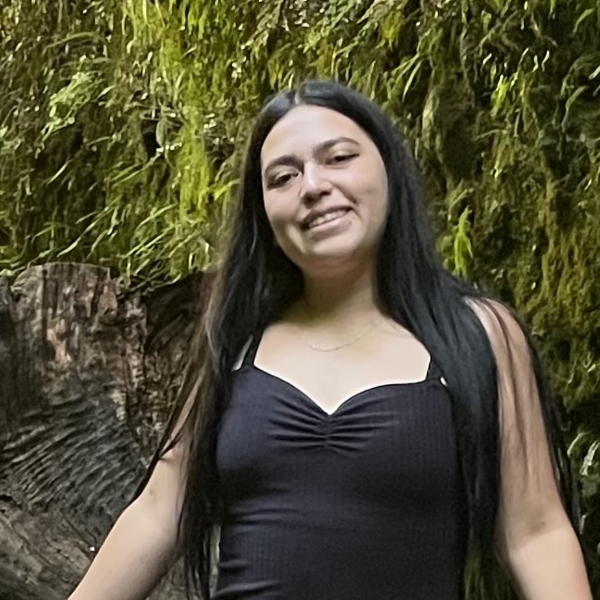 Tais Carolina - Profesor de lenguaje y comunicación - Santiago