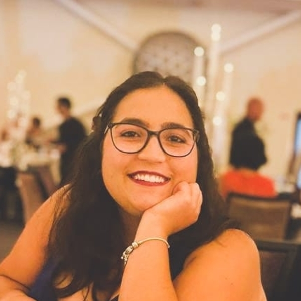 Ana - Professor de português para estrangeiros - Velas