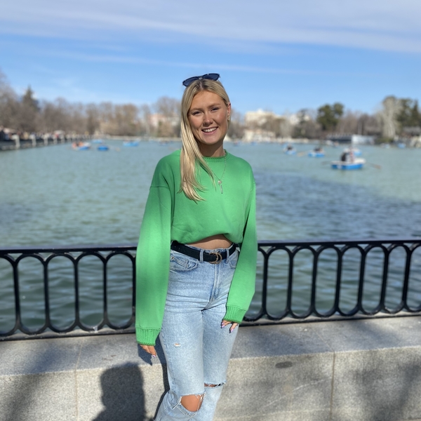 Chloe - Spanish tutor - 