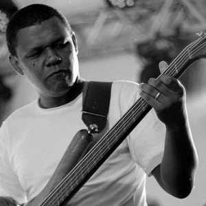 Emanuel - Prof de viola - Aracaju