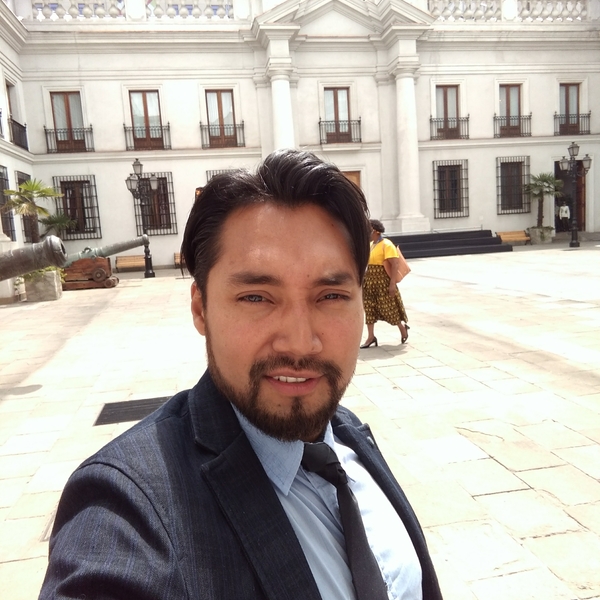 Alejandro - Prof ciencias sociales - Montevideo