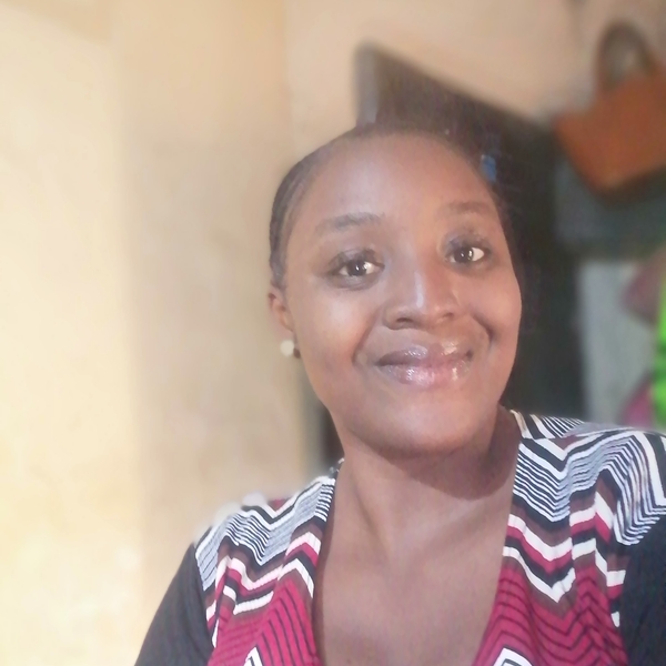 Regina - Maths tutor - Owerri