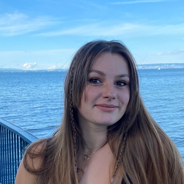 Adèle - Prof de thermodynamique - Genève