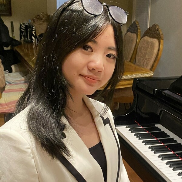Vivian - Prof piano - Richmond