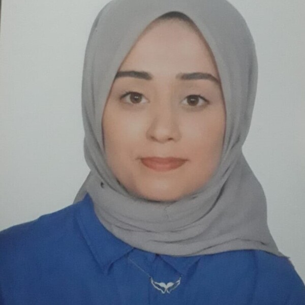 Seda - Tarih öğretmeni - 