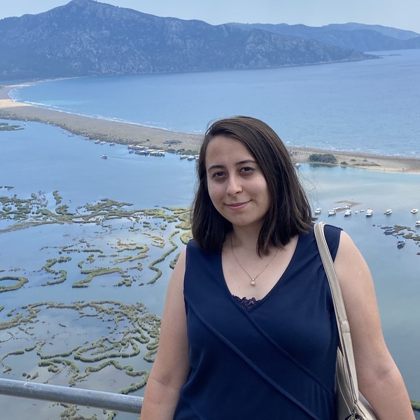 Selin - Biyoloji öğretmeni - Fethiye