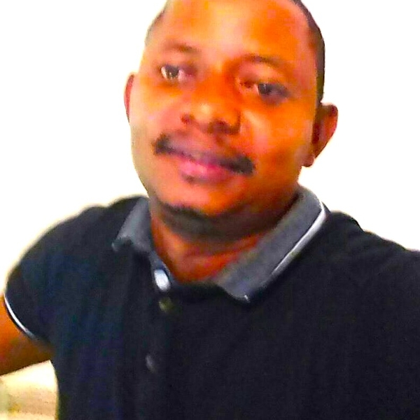 Attoumane - Prof d'histoire - géo - Tsingoni