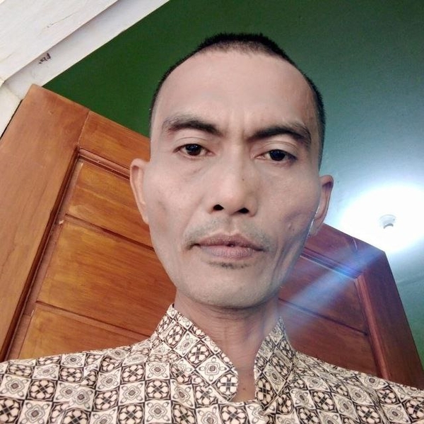 Asep - Guru initiation informatique - 
