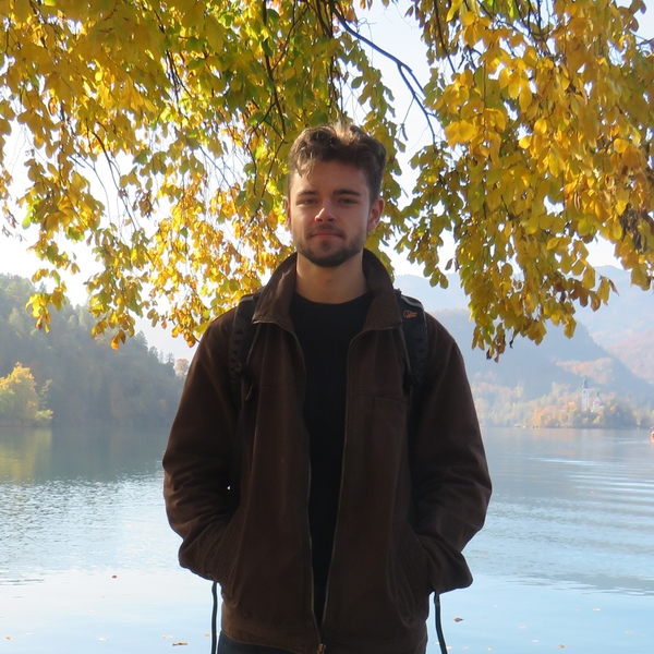 Tom - English tutor - 