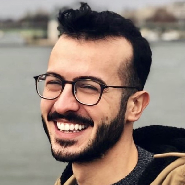 Daniele - Prof de biologie - Paris