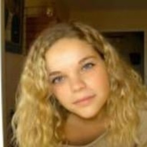 Laura - Prof d'aide aux devoirs - Persan