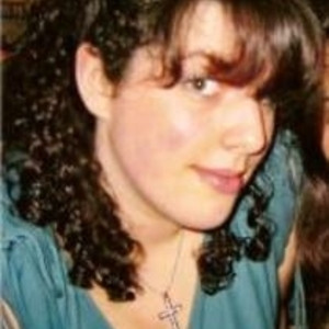 Julia - Prof d'aide aux devoirs - Les Mureaux